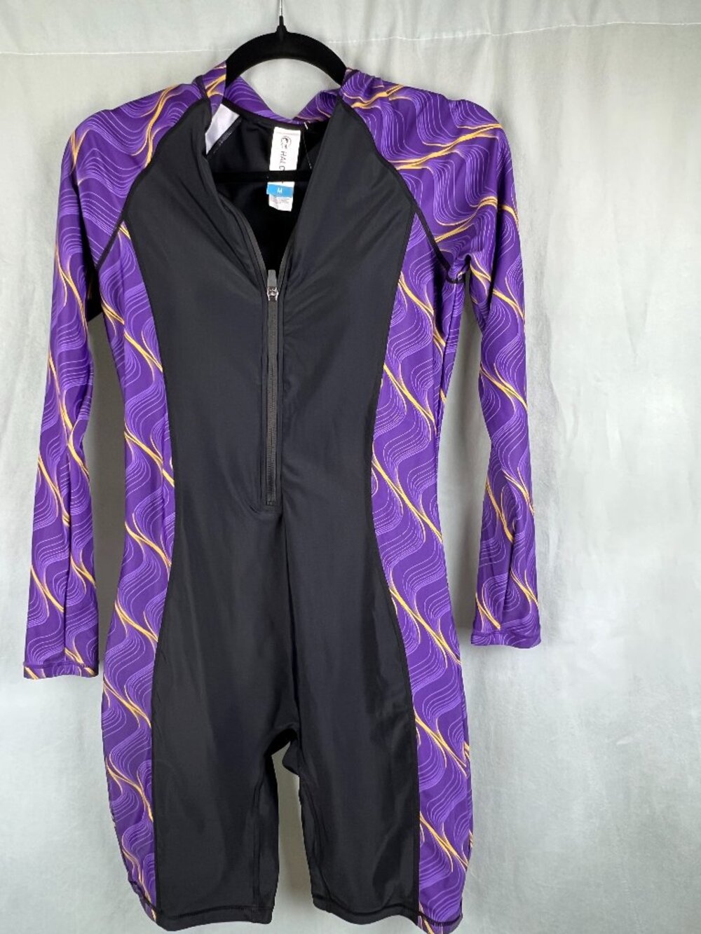 Halcurt Women's One Piece Rash Guard Swimsuit Built in Bra UPF 50 Zip, Sz M NWT